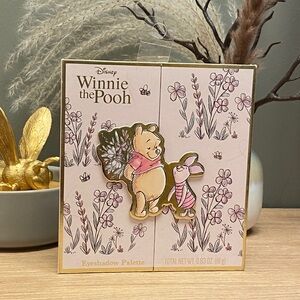 Disney Winnie the Pooh Floral Eyeshadow Palette
